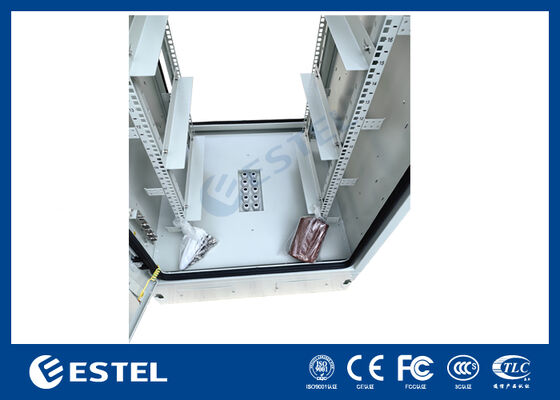 کابینت رک 19 اینچی فضای باز 32U با درجه حفاظت IP65، دارای فن خنک کننده، روشنایی LED، امنیت برای مخابرات و کاربردهای صنعتی